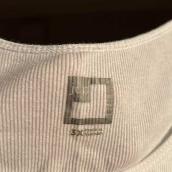 Ladies’ JCP Tank Top - Picture 3 of 7